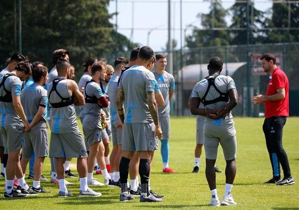 Trabzonspor'da Ndiaye takımla çalışmalara başladı