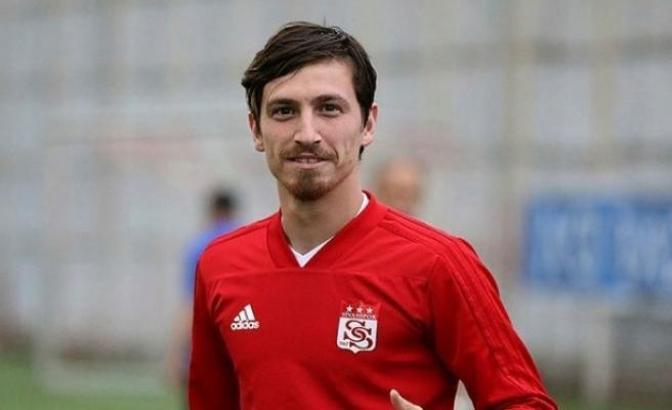 Galatasaray'dan Fenerbahçe'ye transfer çalımı! Mert Hakan Yandaş...