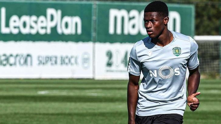 Manchester United'a bir Portekizli daha: Nuno Mendes