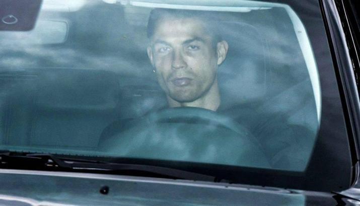 Cristiano Ronaldo, 72 gün sonra takım antrenmanlarına döndü!