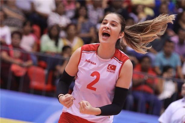 Milli basketbolcu ve voleybolculardan '19 Mayıs Atatürk'ü Anma, Gençlik ve Spor Bayramı' mesajları