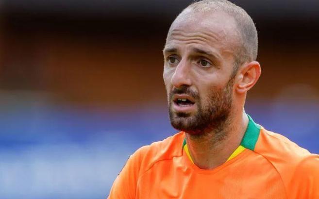 Efecan Karaca: Erol Bulut Fenerbahçe'yi çalıştırırsa yüzde yüz başarılı olur