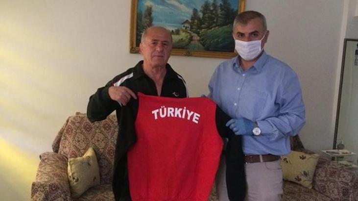 Güreş Federasyonu'ndan emektar güreşçilere destek