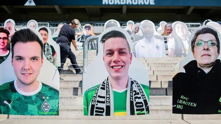 Bundesliga'da ‘karton taraftar' projesi rekora koşuyor!
