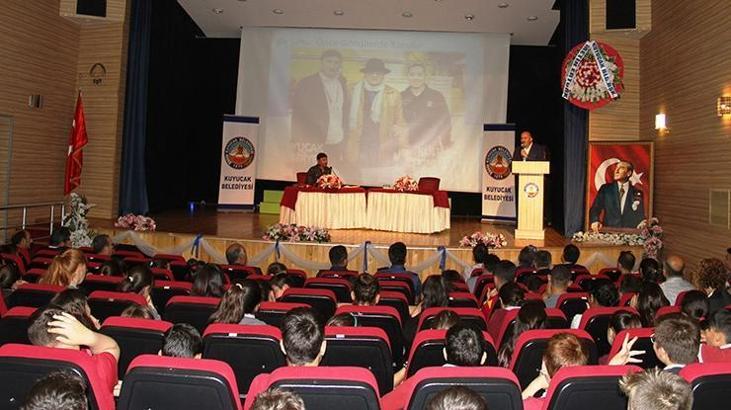 Kuyucak Belediyesi voleybol severleri bir araya getirdi