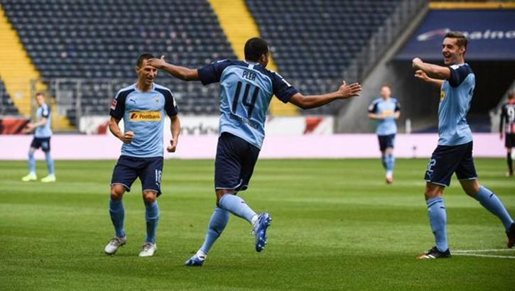 Eintracht Frankfurt - Mönchengladbach maç sonucu: 1-3