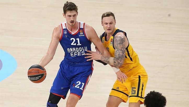 Maccabi Tel Aviv, Tibor Pleiss'ın peşinde