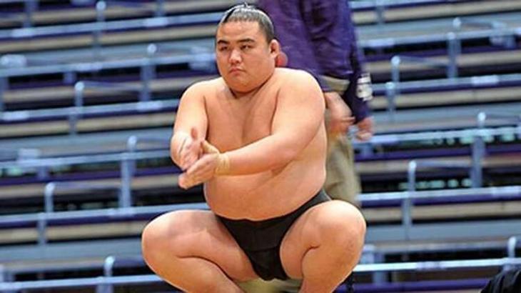 Sumo güreşçisi Shobushi corona virüsten hayatını kaybetti