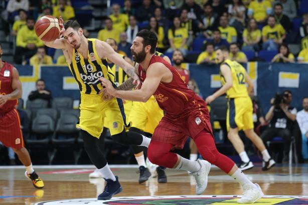 Galatasaray, basketbolda liglerin oynanmasını istedi