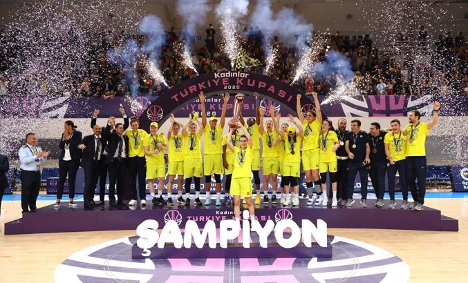 Basketbol Federasyonunun kararı sonrası Fenerbahçe'den açıklama