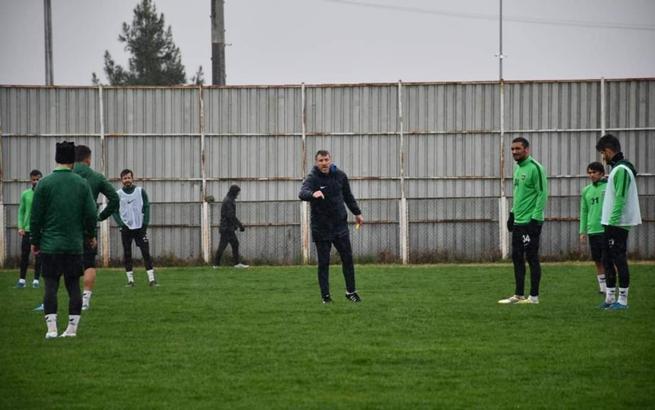 Diyarbekirspor'da teknik heyet ve futbolcular corona virüs testinden geçti