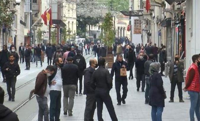SON DAKİKA | Taksim Meydanı ve İstiklal Caddesi'nde maske takma zorunluluğu getirildi