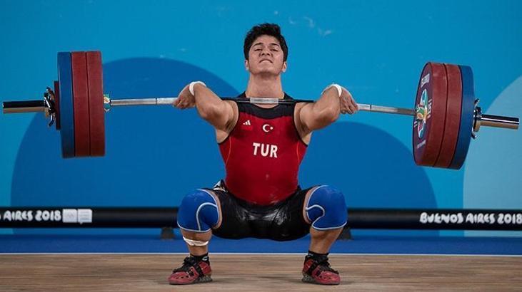 Muhammed Furkan Özbek altın, Ömer Kemal Aydın bronz madalya kazandı