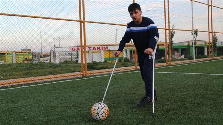 Mahmut Toprak engellerini madalyaya çevirdi
