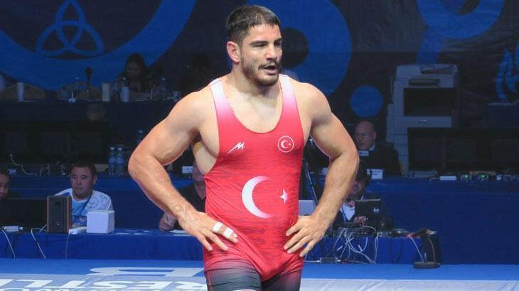 Taha Akgül'den Anneler Günü mesajı