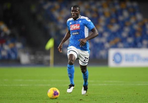 Napoli Koulibaly için servet istiyor