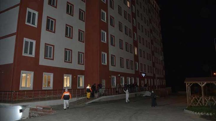 Cezayir'den getirilen 109 Türk ile 9 Cezayir vatandaşı Malatya'da