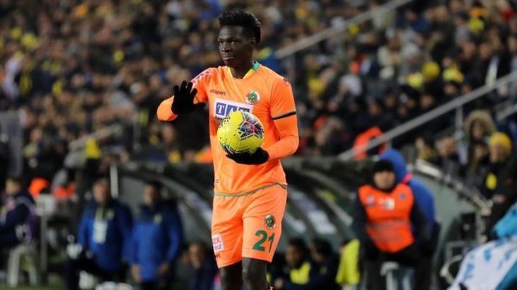 N'Sakala Beşiktaş'a gelmeden indirim yaptı