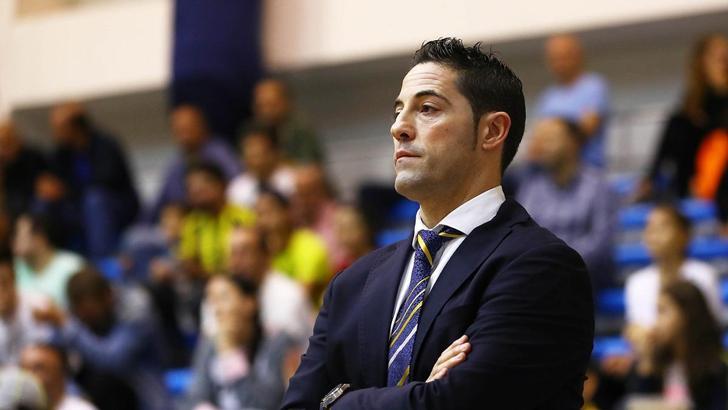 Yılın antrenörü Fenerbahçe'den Victor Lapena