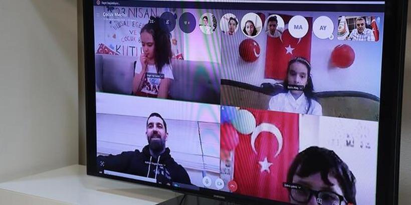Şanlıurfalı çocuklara Arda Turan sürprizi
