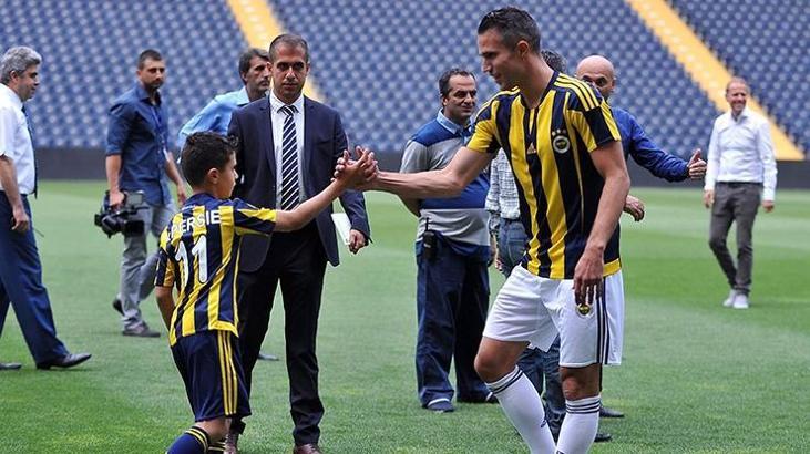 Van Persie'den oğluna: Eziksin!