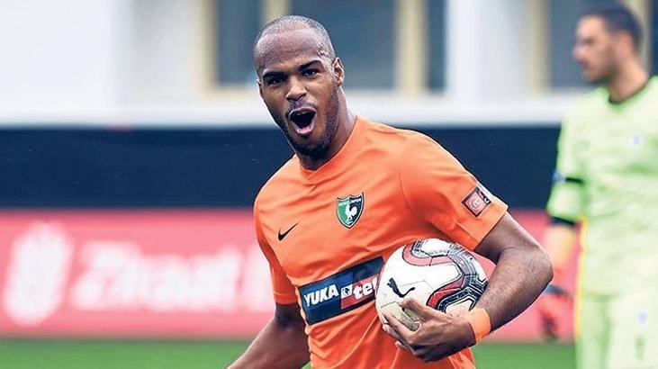 Denizlispor'da gündem Estupinan