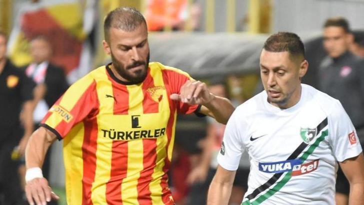 Göztepe'de Berkan kalıyor