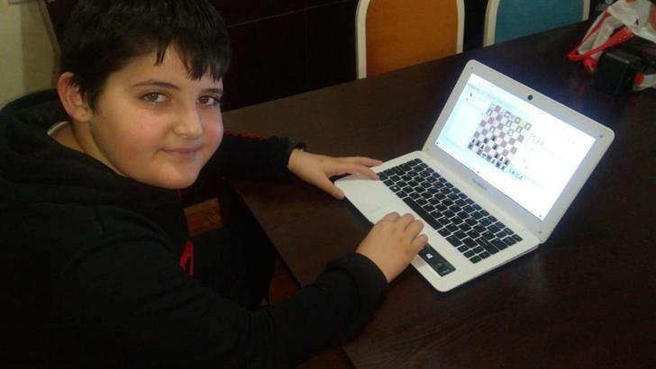Sivas'ta online “şah-mat” mücadelesi