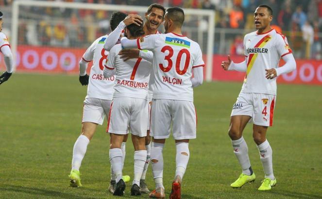 Göztepe iç ve dış transfer stratejisini belirledi