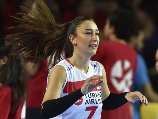 Hande Baladın 8 hafta sonra antrenmanlara başlayabilir