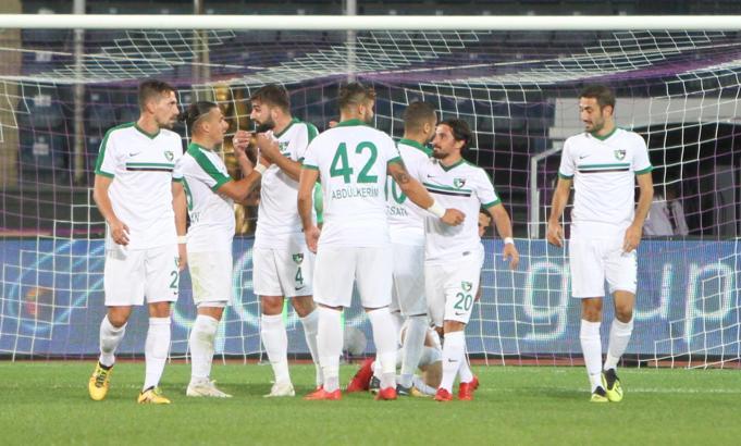 Denizlispor'da hoca arayışı devam ediyor
