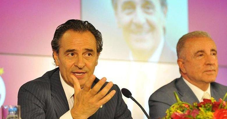 Prandelli'den Ünal Aysal'a şok sözler!