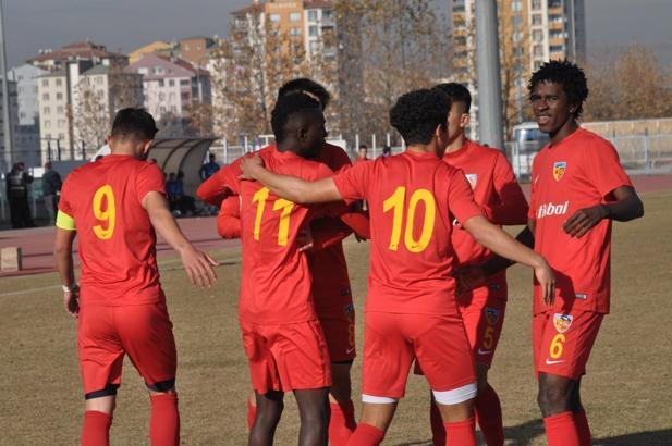 Kayserispor U19 takımından rakip kalelere 36 gol