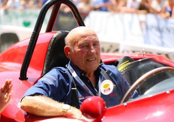 Eski Formula 1 pilotu Stirling Moss, yaşamını yitirdi