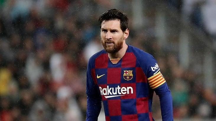 Messi transfer iddialarına cevap verdi