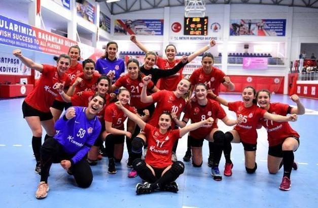 Paşanın melekleri vites yükseltti
