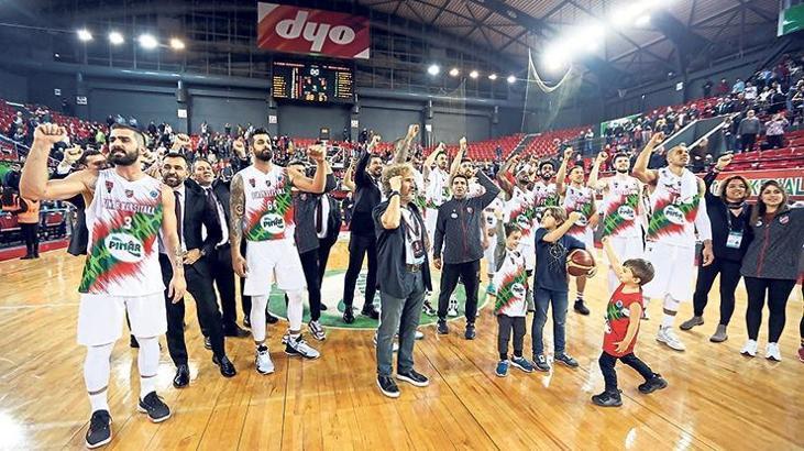 Pınar Karşıyaka Final-Four'a talip