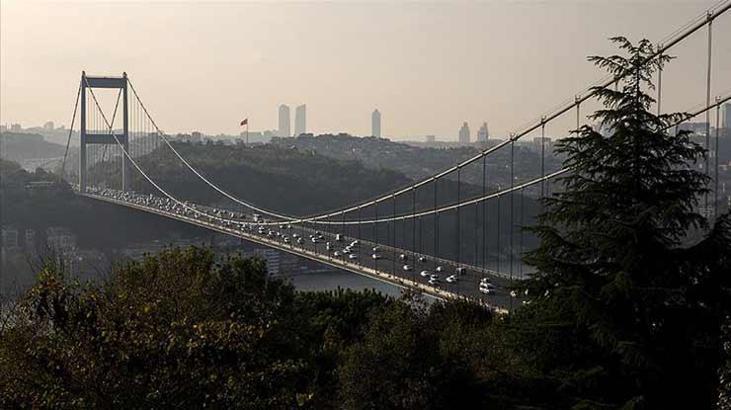 İstanbul'un iki yakası arasındaki araç geçişi yüzde 52 azaldı