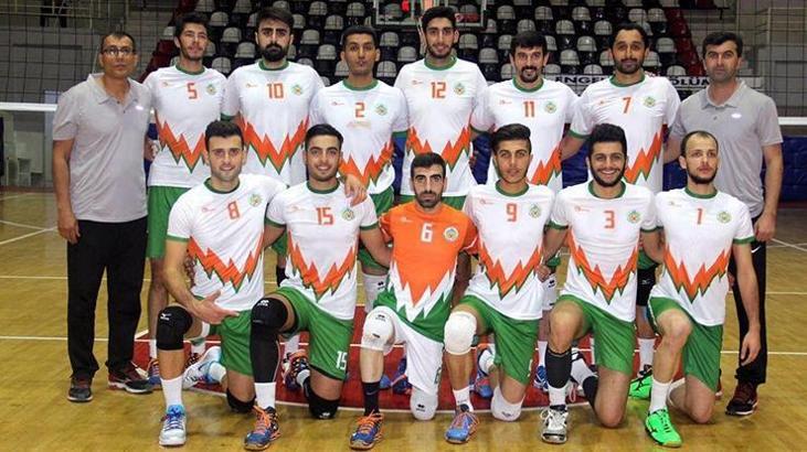 Büyükşehir voleybolda sezona yenilgiyle başladı