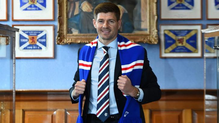 Rangers'ta Gerrard ve oyuncuların maaşı 3 ay ertelendi