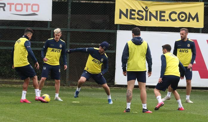 Fenerbahçe, Antalyaspor maçı hazırlıklarını sürdürdü