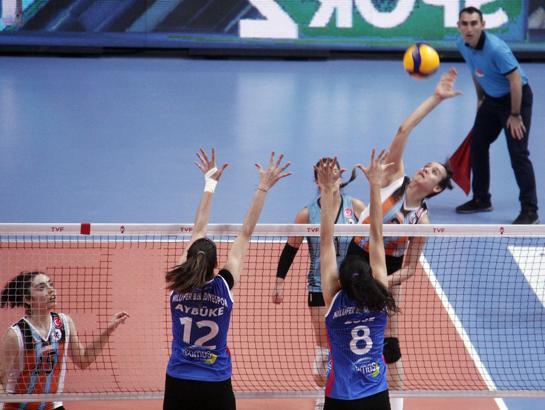 Nilüfer Belediyespor-Beylikdüzü Voleybol İhtisas maç sonucu: 3-0