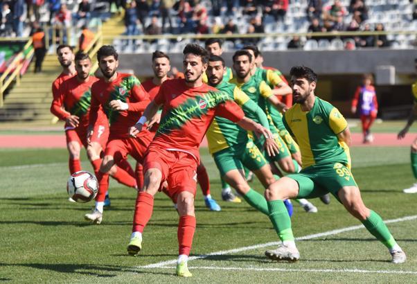 Karşıyaka lideri gözüne kestirdi