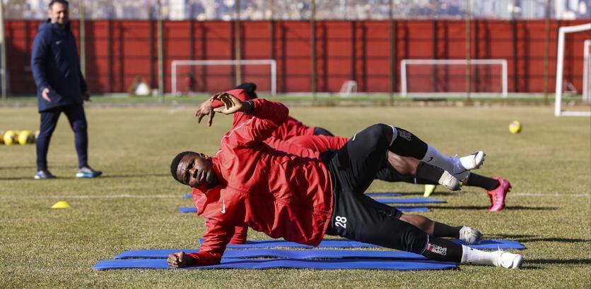 Gençlerbirliği'nde Galatasaray maçı hazırlıkları sürüyor