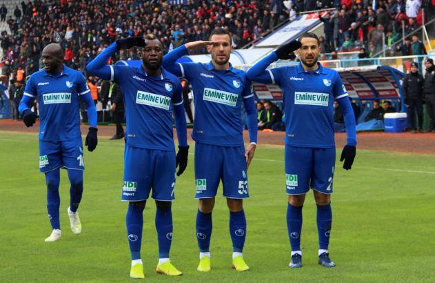 Erzurumspor zirveye yürüyor