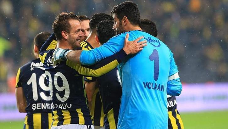 Soldado Volkan Demirel'den yardım istedi!