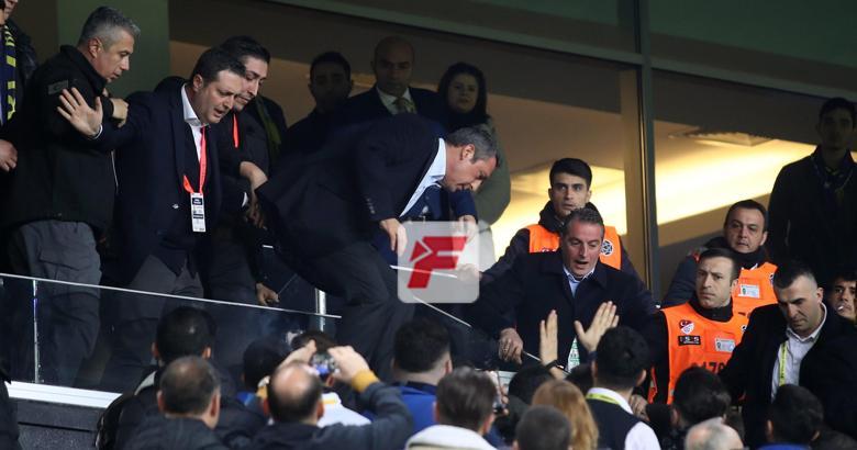 Flaş iddia! Ali Koç Fenerbahçe taraftarını tokatladı