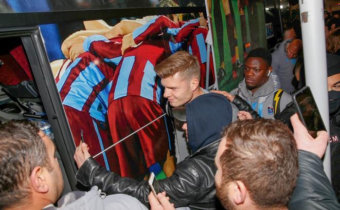 Trabzonspor'a İstanbul'da coşkulu karşılama