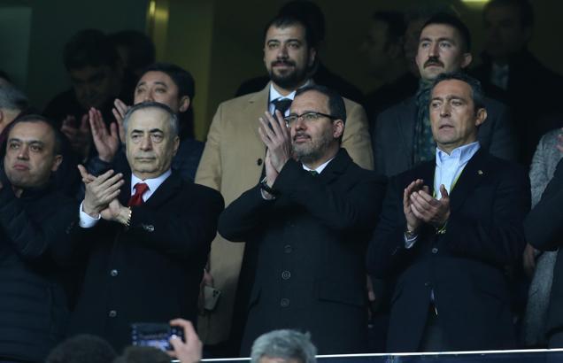 Derbide Başkanlar yan yana
