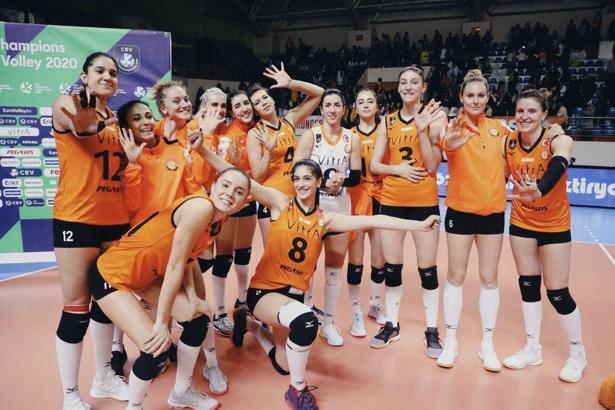Eczacıbaşı VitrA - Budowlani Lodz maç sonucu: 3-2